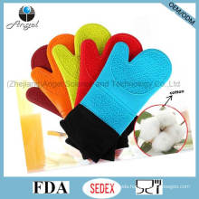 Hot Sale Longer and Thicker Silicone Kitchen Cooking Glove Sg08